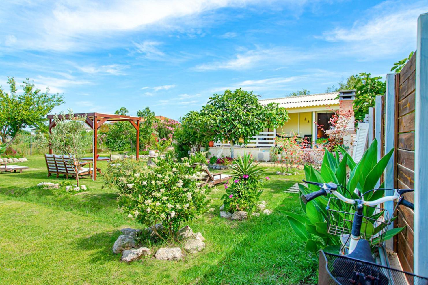 Pretty Spiti Holiday Retreat Laganas Bilik gambar